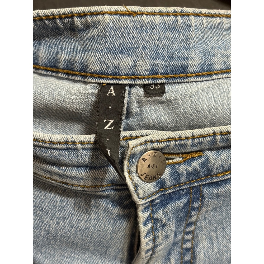 A-Z-I  Light Wash Floral Embroidered Flare Leg Jeans 33 AZI Country Boho Chic - Picture 3 of 9
